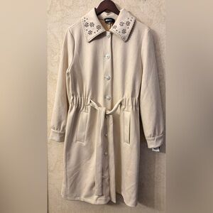 Alice Blue Elegant Cream Women's Dress Coat(Bust 40”
Length 36”)